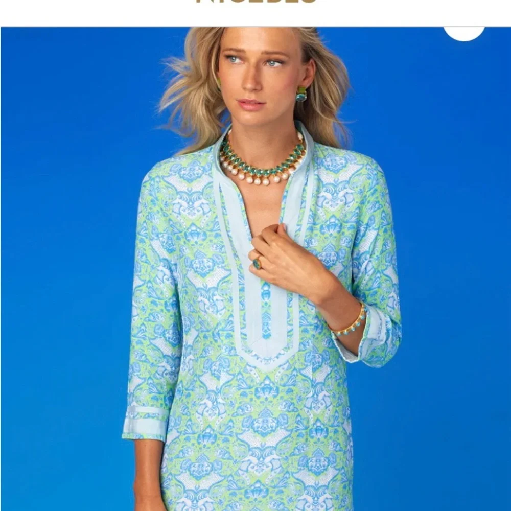 Elegant Blue and Green Maxi Dress - Picture 2 of 6